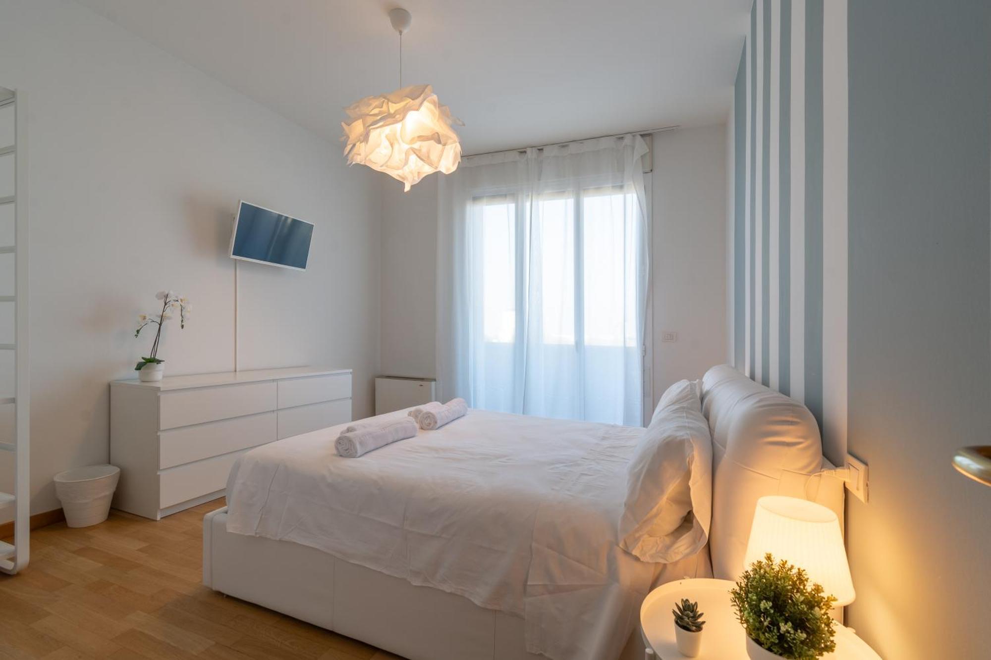 4 Star Family & Friends Apt - Self Check-In Bologna Luaran gambar