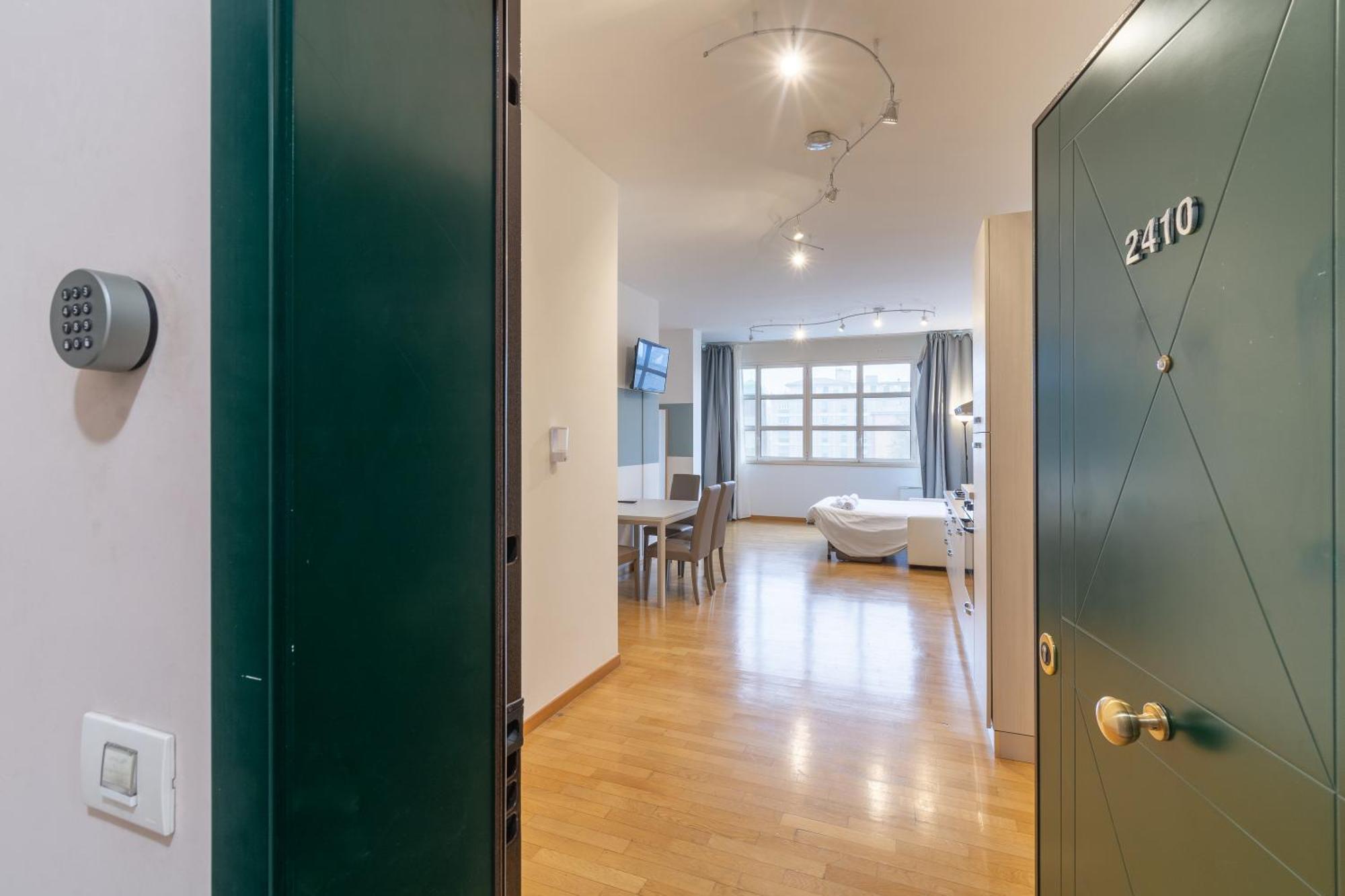 4 Star Family & Friends Apt - Self Check-In Bologna Luaran gambar