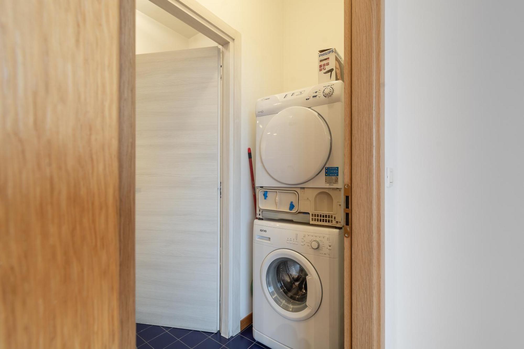 4 Star Family & Friends Apt - Self Check-In Bologna Luaran gambar